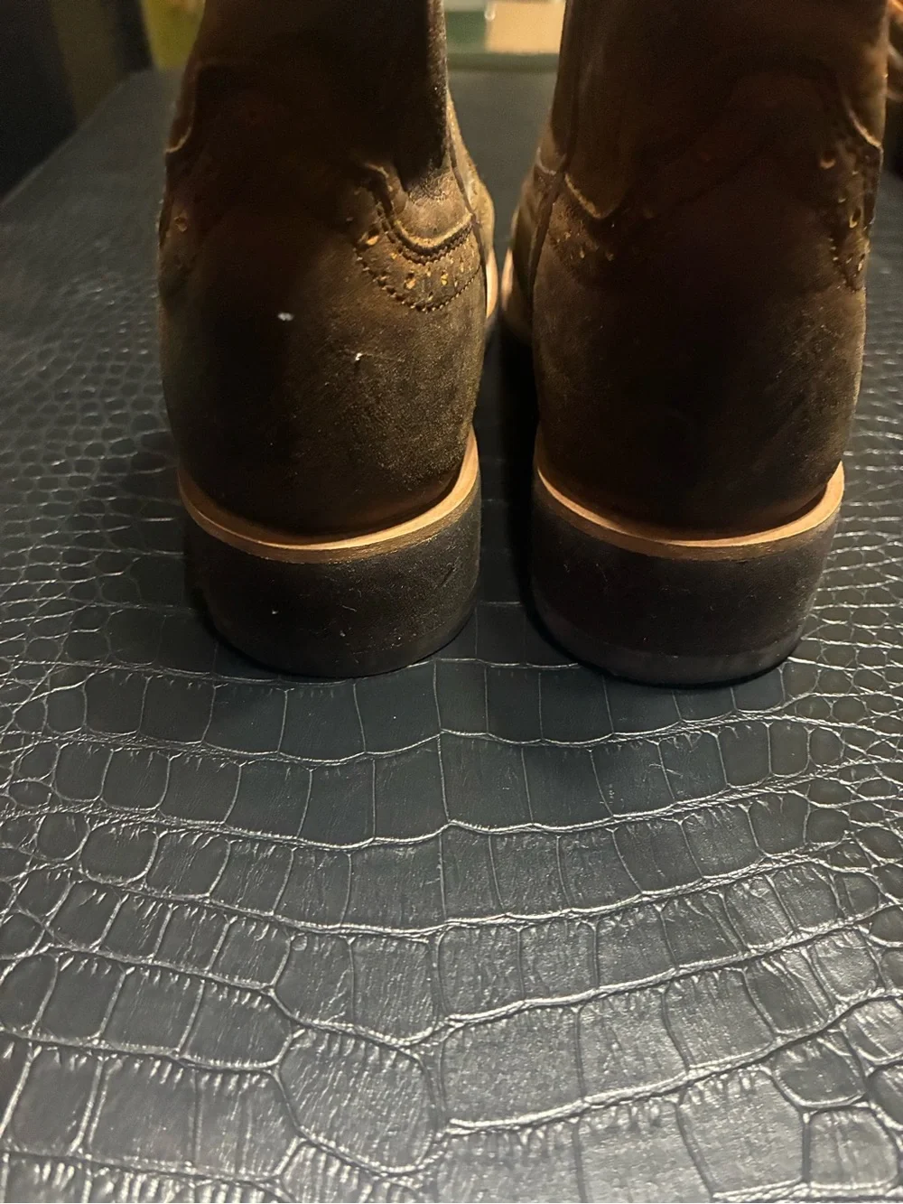 Ariat classic pull